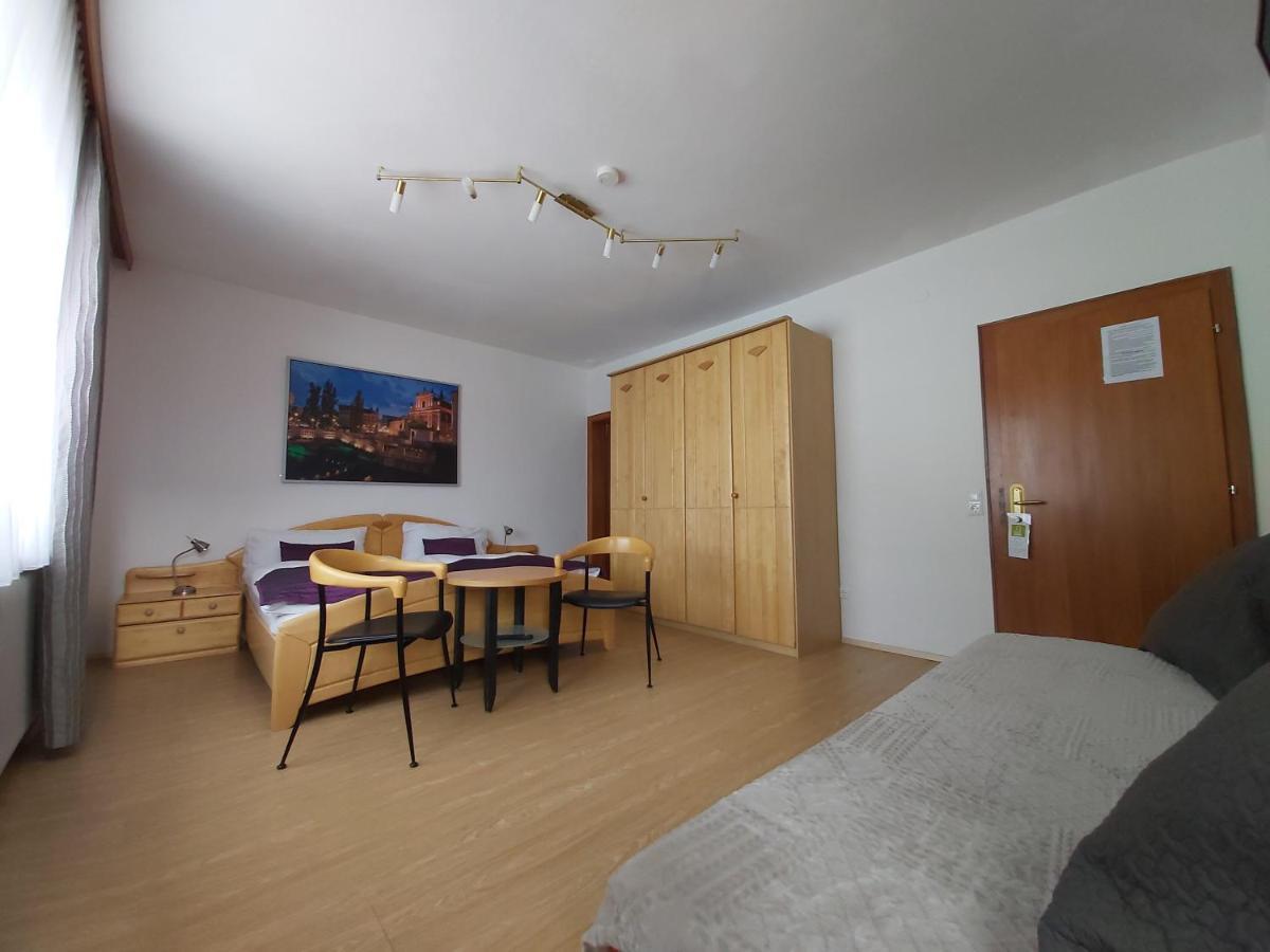 Pension Karlsdorfer Hof Seeboden Bagian luar foto