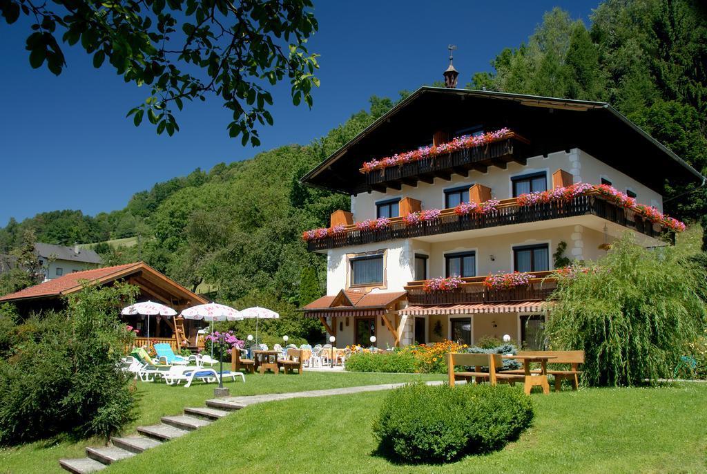Pension Karlsdorfer Hof Seeboden Bagian luar foto